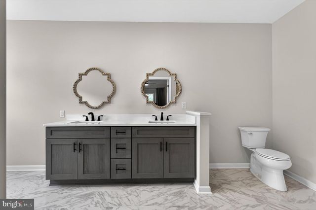 836 HARDINGVILLE RD, Monroeville, NJ 08343