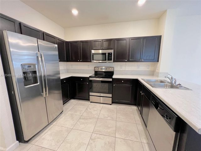 132 NE 24th Avenue, Homestead, FL 33033