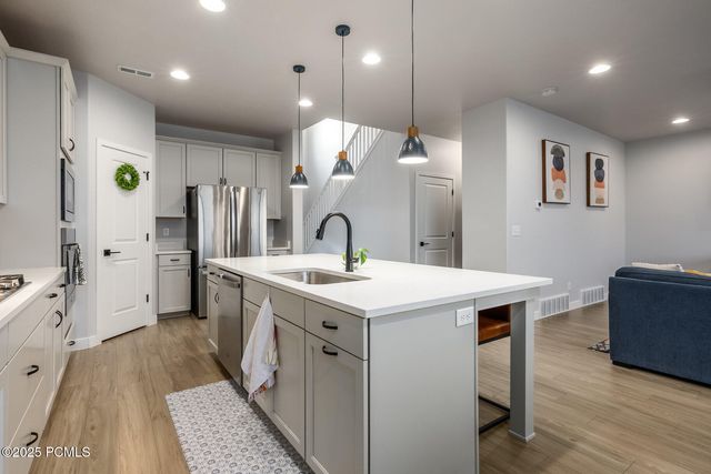 3231 S 2410 West, Syracuse, UT 84075