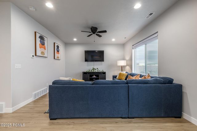 3231 S 2410 West, Syracuse, UT 84075