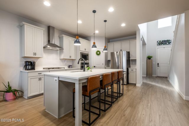 3231 S 2410 West, Syracuse, UT 84075