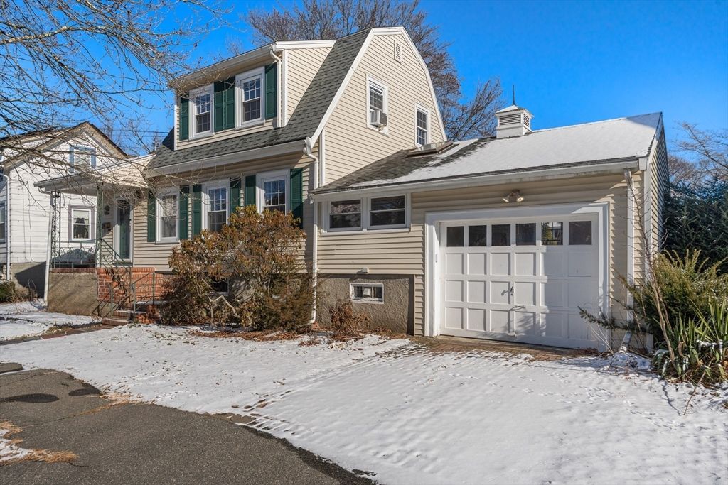 60 Meagher Ave, Milton, MA 02186