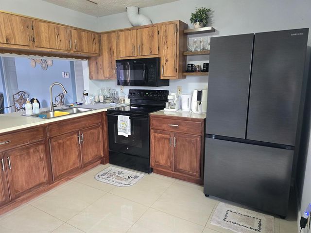 5255 Mendoza Street, West Palm Beach, FL 33415
