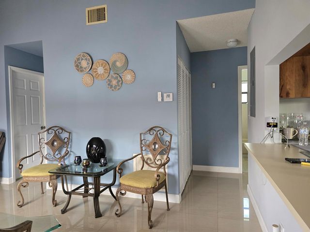 5255 Mendoza Street, West Palm Beach, FL 33415