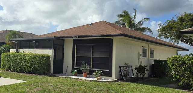 5255 Mendoza Street, West Palm Beach, FL 33415