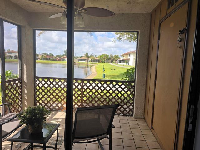 5255 Mendoza Street, West Palm Beach, FL 33415
