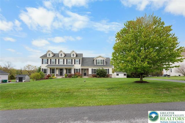 136 Redstone Drive, Bushkill Twp, PA 18064
