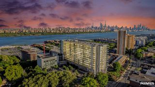 320 Adolphus Avenue 219, Cliffside Park, NJ 07010