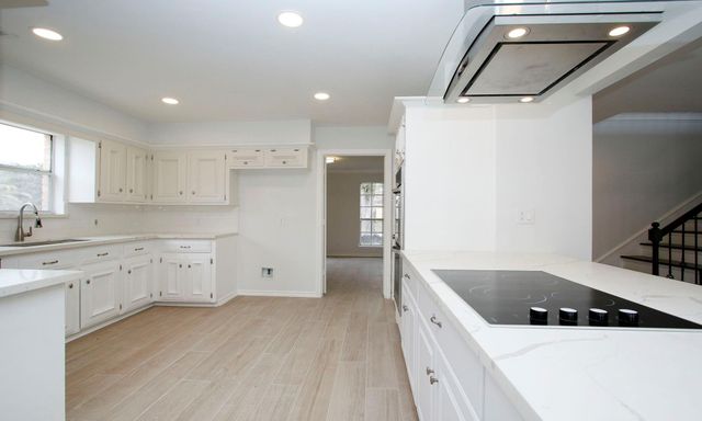 3515 Stoney Oak Drive, Houston, TX 77068