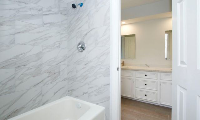 3515 Stoney Oak Drive, Houston, TX 77068
