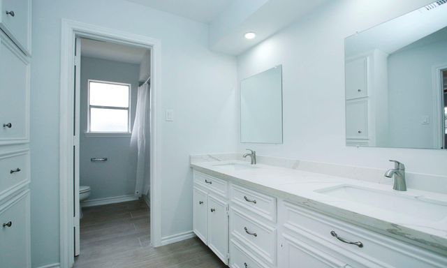 3515 Stoney Oak Drive, Houston, TX 77068