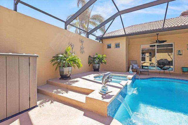 814 SW Saint Julien Court, Port St. Lucie, FL 34986