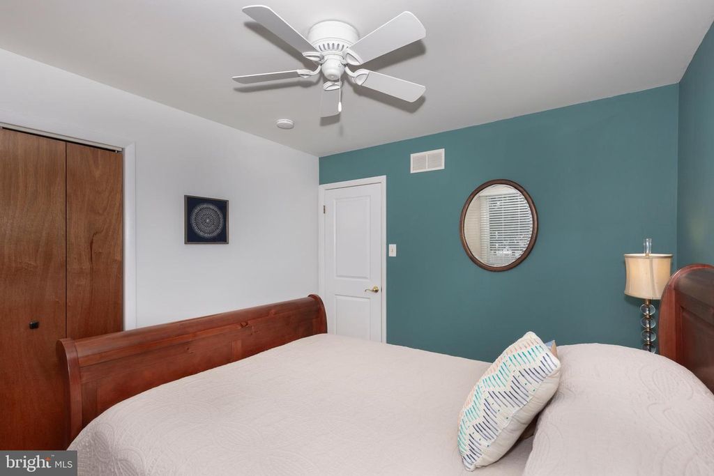 Image 19 of property listing at 4316 UTZ RD, Hampstead, MD 21074