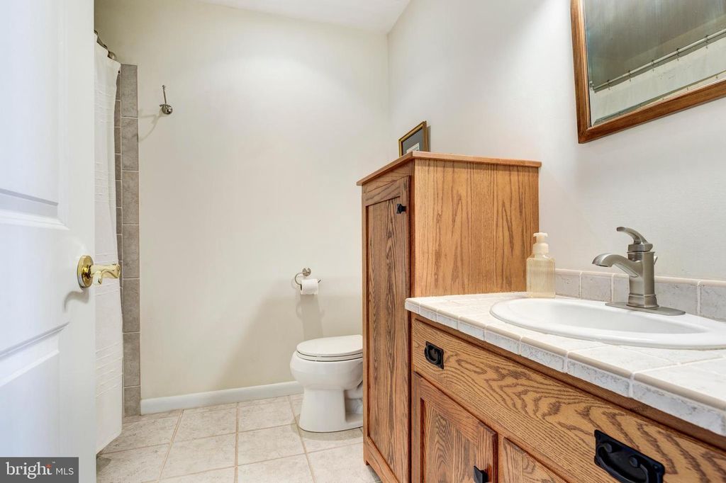 Image 32 of property listing at 4316 UTZ RD, Hampstead, MD 21074