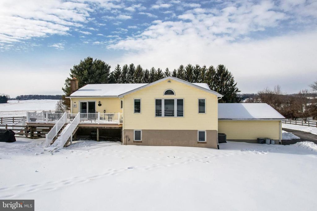 Image 57 of property listing at 4316 UTZ RD, Hampstead, MD 21074