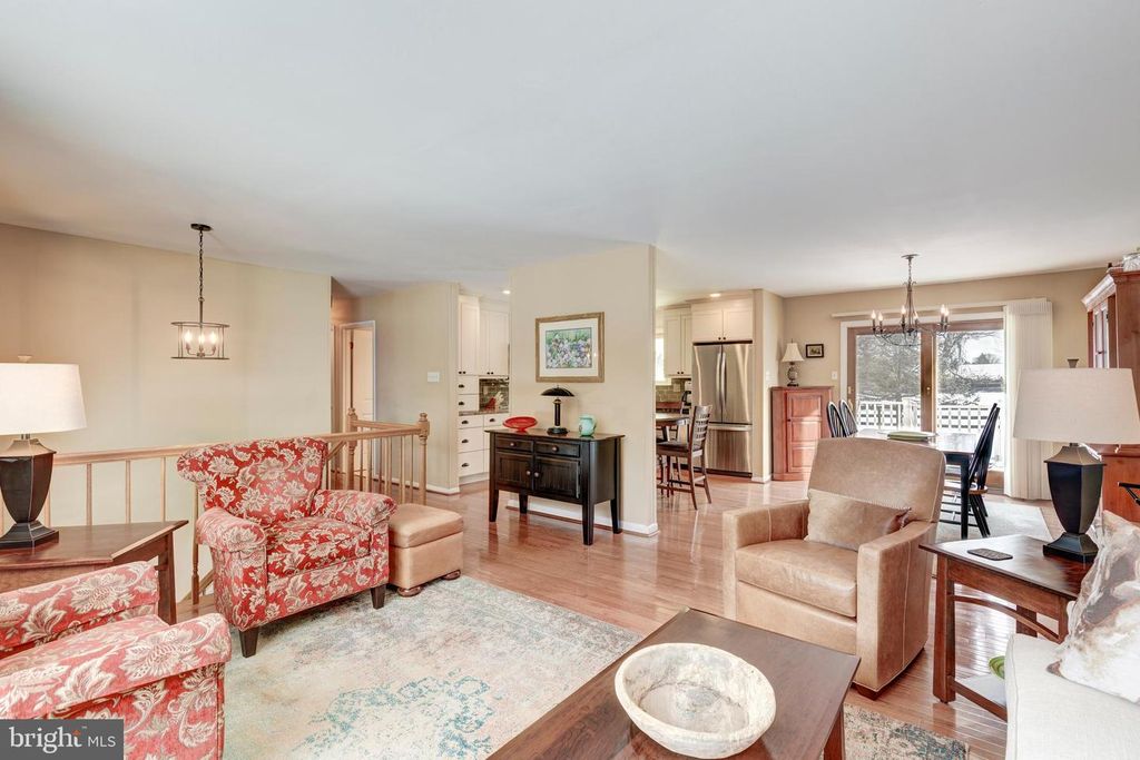 Image 7 of property listing at 4316 UTZ RD, Hampstead, MD 21074