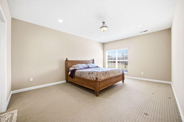 5593 Haydens Reserve Way, Hilliard, OH 43026