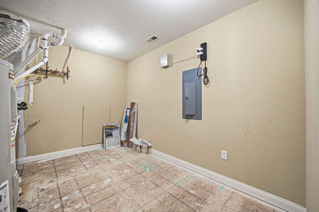 5593 Haydens Reserve Way, Hilliard, OH 43026