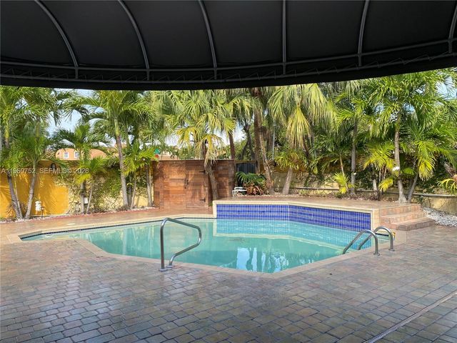 720 NW 123rd Ave, Miami, FL 33182