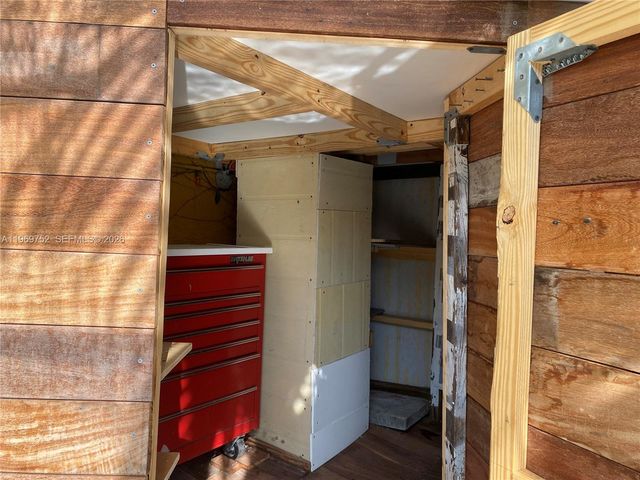 720 NW 123rd Ave, Miami, FL 33182