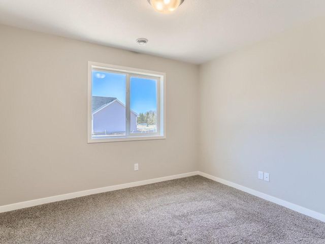 6664 Heritage Avenue, Lino Lakes, MN 55038