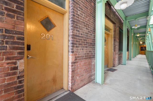 43 Chestnut Street 201, New Haven, CT 06511