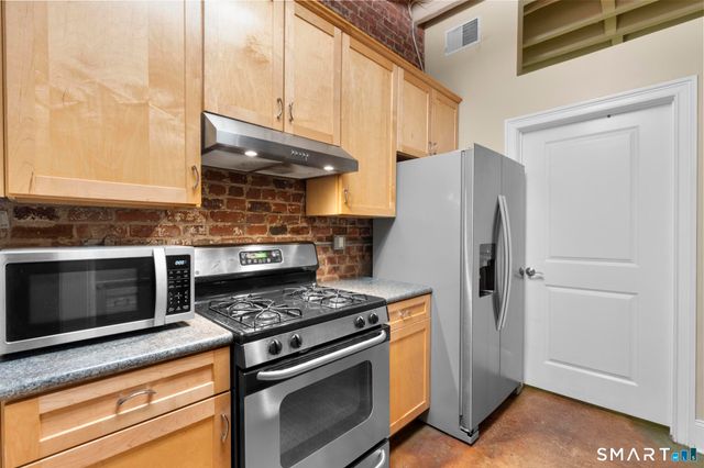 43 Chestnut Street 201, New Haven, CT 06511