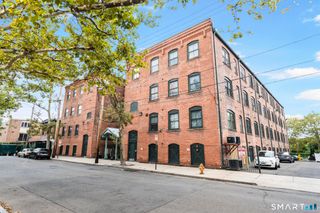 43 Chestnut Street 201, New Haven, CT 06511