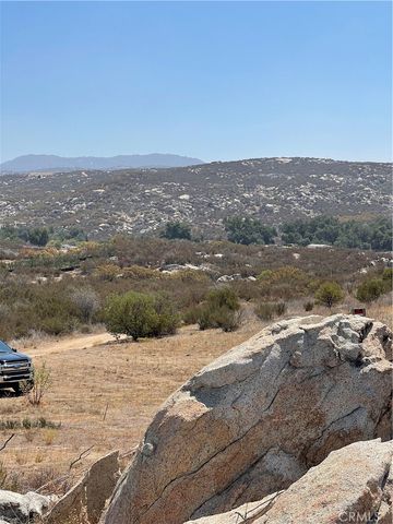 35575 Clothier Road, Hemet, CA 92544