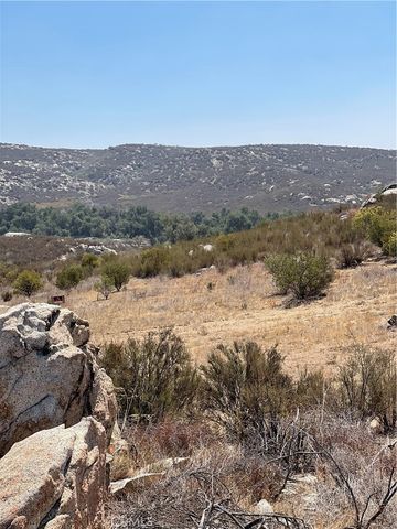 35575 Clothier Road, Hemet, CA 92544