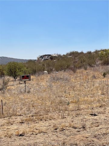 35575 Clothier Road, Hemet, CA 92544