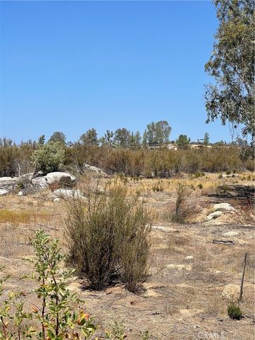 35575 Clothier Road, Hemet, CA 92544