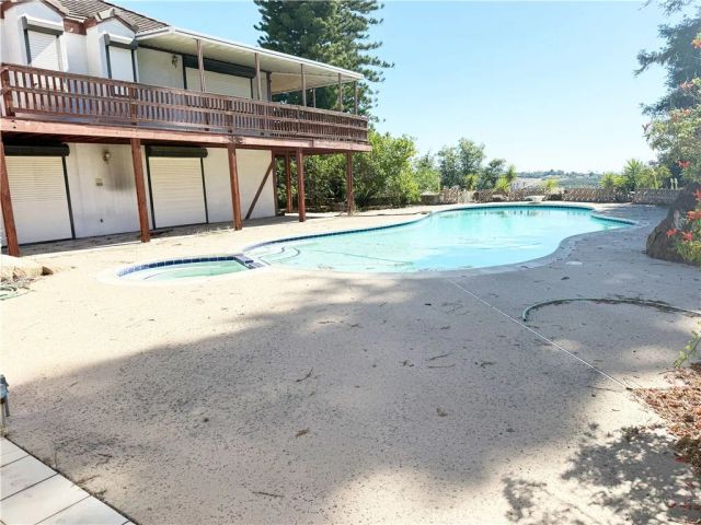 44775 De Luz Rd, Temecula, CA 92590