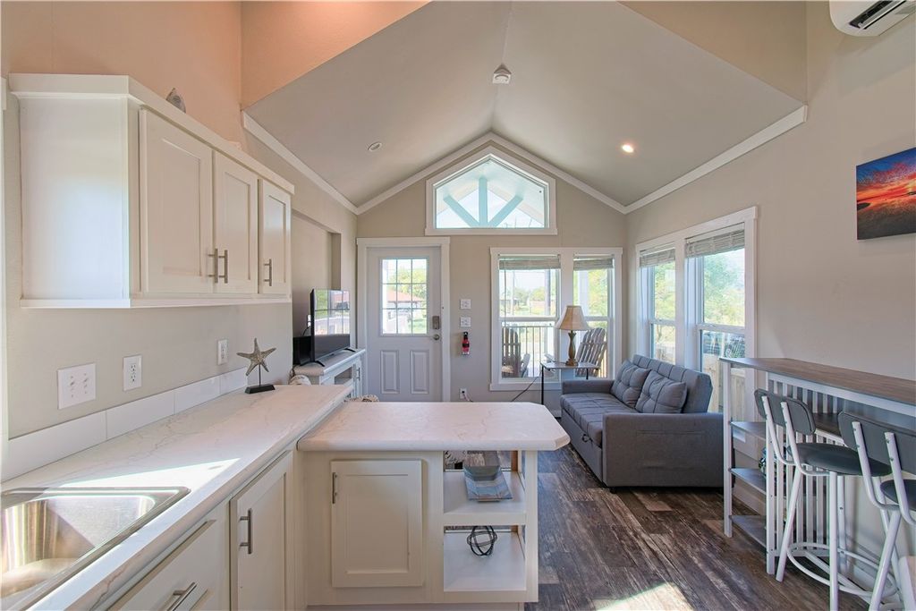 211 W Pompano, Rockport, TX 78382 — photo 5
