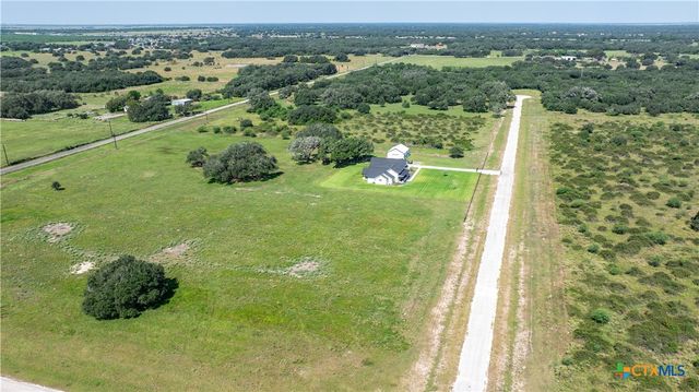 000 Savannah Ranch Road BLK 1 Lot 13, Inez, TX 77968