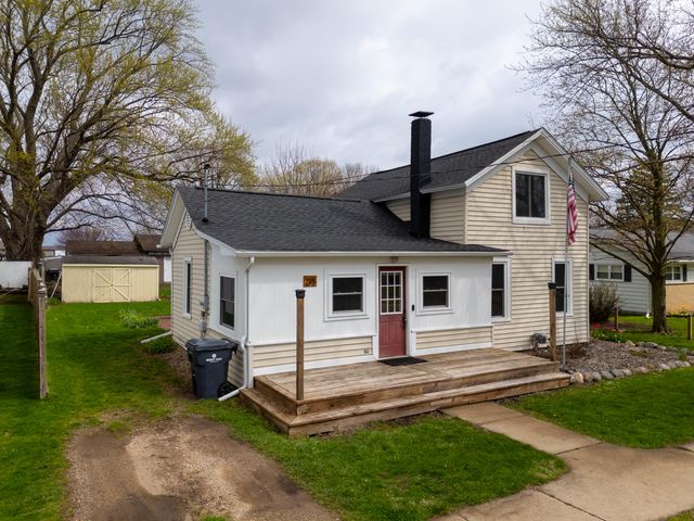 215 Lincoln Street, Schoolcraft, MI 49087