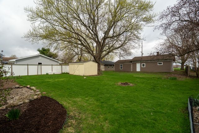 215 Lincoln Street, Schoolcraft, MI 49087