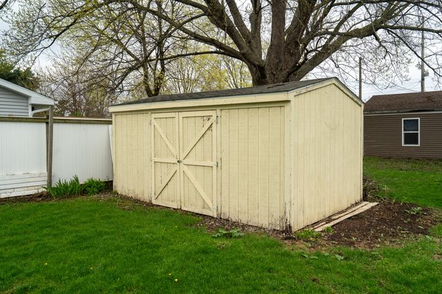 215 Lincoln Street, Schoolcraft, MI 49087