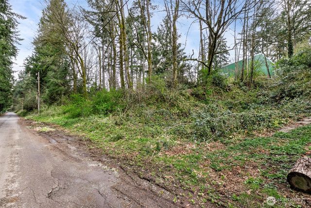 13625 E Lake Kathleen Drive SE, Renton, WA 98059