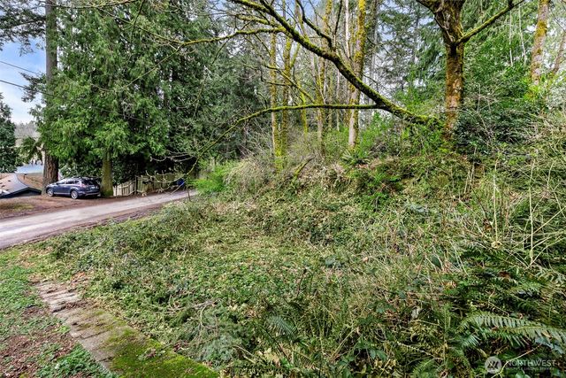 13625 E Lake Kathleen Drive SE, Renton, WA 98059