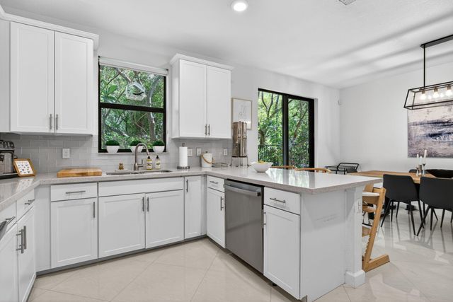 4012 Devenshire Court, Coconut Creek, FL 33073