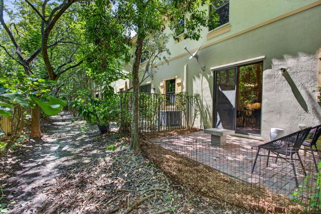 4012 Devenshire Court, Coconut Creek, FL 33073