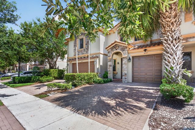 4012 Devenshire Court, Coconut Creek, FL 33073