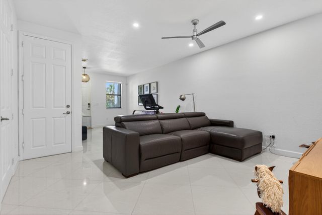 4012 Devenshire Court, Coconut Creek, FL 33073