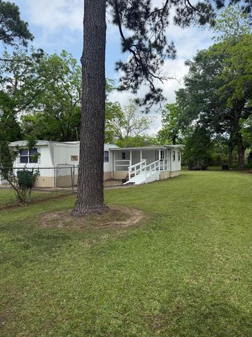 116 Avenue C, Brazoria, TX 77422