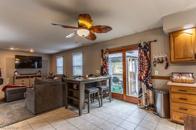 2218 Crestmont Drive, Girard, OH 44420