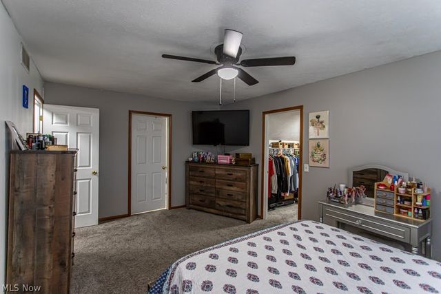 2218 Crestmont Drive, Girard, OH 44420