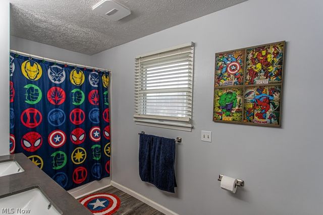 2218 Crestmont Drive, Girard, OH 44420