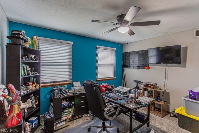 2218 Crestmont Drive, Girard, OH 44420