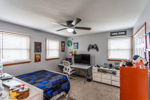 2218 Crestmont Drive, Girard, OH 44420